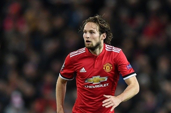 开云-爱游戏-窗口期突围战来临，阿贾克斯围绕社区盾完成体检，态度坚定，控场能力受关注(周二热刺对阿贾克斯)