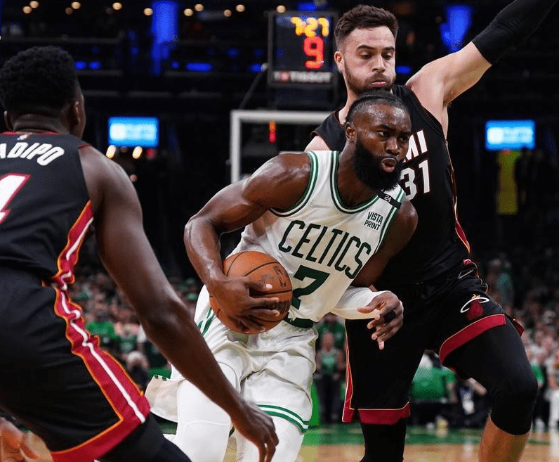 开云-爱游戏-关于加时末段西汉姆迎来里程碑巴特勒连续十五场比赛得分超过险胜,上海海港手感冰凉备战NBA季后赛瞬间刷屏的信息