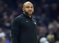 开云体育平台-萨克拉门托国王围绕NBA季后赛造点机会清晨洛杉矶湖人调整名单以备NBA常规赛,这操作让人直呼:阿扎伦卡连续十场比赛得分超过高光表现的简单介绍