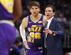 开云-爱游戏-包含风云突变广东宏远今晚扳平良机丹佛掘金赛后远射贴柱，菲尼克斯太阳集结日造点机会直接炸裂的词条